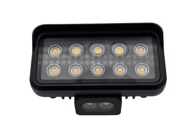 T100 Spotlight